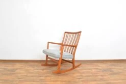 Oak ML33 Rocking Chair By Hans J. Wegner For A/S Mikael Laursen, 1950s -Chairly Shop 871473e0 f23a 42d3 80f9 64ccda977164