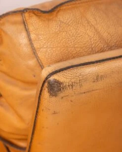 Pair Of Vintage 70's Armchairs In Beige Leather Design Ferruccio Brunati -Chairly Shop 899a5617 06ab 4f5a bee0 652186f401f9