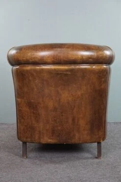 Club Armchair With Patina, Made Of Sheep Leather -Chairly Shop 8a8eada0 6ca9 4ee7 92e1 cb22215a5b93