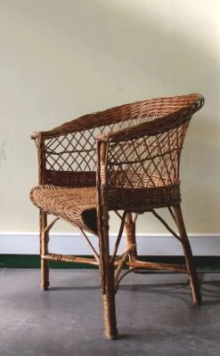 Woven Rattan Armchair With Armrests. -Chairly Shop 8c6cfdec 088a 4c48 9240 5a789755151a