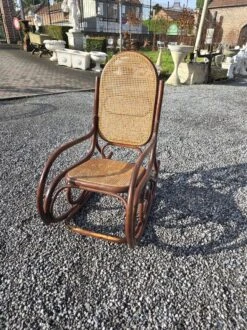 Old Bamboo Rocking Chair -Chairly Shop 8de5dc46 29d4 47e6 b164 f7f7101bf3e6