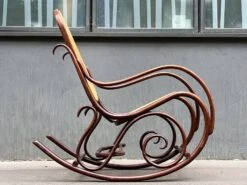 Vintage Bentwood Rocking Chair -Chairly Shop 923ebd8c 0ae6 4dfb bc5e 2ae8112453a0