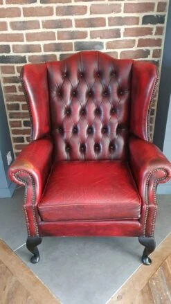 Red Chesterfield Armchair In Buttoned Leather, 1950s -Chairly Shop 9b217609 df97 4421 8cf7 69f73b115e2d