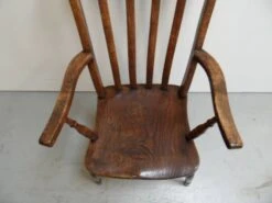 Antique Windsor Armchair -Chairly Shop a27cc27e 6fc3 4855 815d 403fe385d1a9