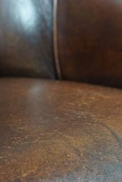 Set Of Two Club Armchairs Made Of Sheep Leather In A Beautiful Warm Dark Color -Chairly Shop a4f8fbea 7d4e 4e67 9142 b4bcb3e6e6f0