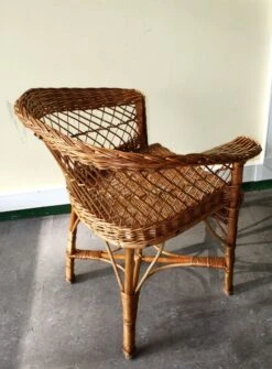Woven Rattan Armchair With Armrests. -Chairly Shop a6255001 05e5 43d6 a13f d45067135da0