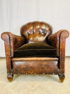 Leather Club Chair -Chairly Shop ad1220c7 da2d 4253 ba8d 3058c99b49ea