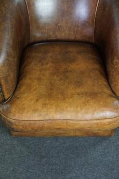 Club Armchair With Patina, Made Of Sheep Leather -Chairly Shop b3f3eec3 8aef 49e0 94d3 579f4b3592f8