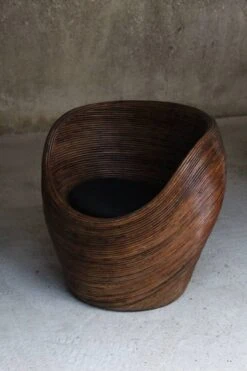 Rattan Egg Armchair Italian Design 1970 -Chairly Shop b4596628 07c5 4bce 8c6d 6f30a8bf5037