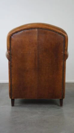 Charming And Rugged Sheepskin Leather Armchair, Large Model -Chairly Shop b49c5dd8 17c7 4e38 b51d 2e7cf84d7051