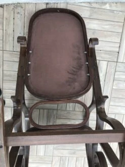 Old Wooden Rocking Chair -Chairly Shop b7aae8a3 d97a 4113 a6f3 38e7b83115b1