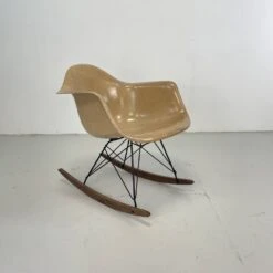 Eames Herman Miller 1950s RAR Rocking Chair In Light Tan -Chairly Shop b8ba5948 f4d4 478d b450 ce74248e7818