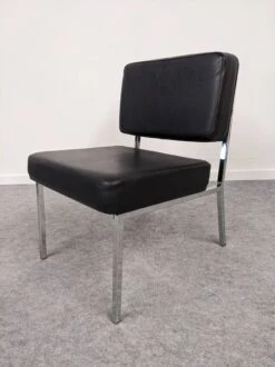 Series Of 4 Modernist Armchairs From The 70s/80s 20 Series Of 4 Modernist Armchairs From The 70s/80s -Chairly Shop b90448da c521 4a6e 9cdb 37bef2cd12e2