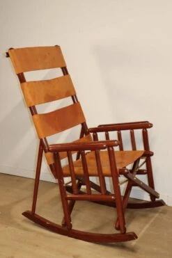 Vintage American Folding Leather And Wood Rocking Chair, 1970s 32 Vintage American Folding Leather And Wood Rocking Chair, 1970s -Chairly Shop bf583d0b bce6 409e bced d6a5a4681f85