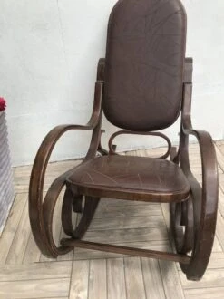 Old Wooden Rocking Chair -Chairly Shop c0a5ff28 4fb7 42e4 bcd4 3ba85f9ab642