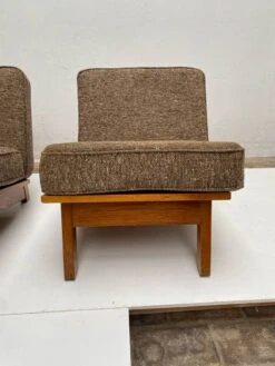 Ensemble De Deux Fauteuils Sans Accoudoirs Des Années 50 En Chêne Massif