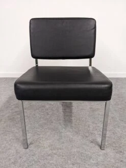 Series Of 4 Modernist Armchairs From The 70s/80s 19 Series Of 4 Modernist Armchairs From The 70s/80s -Chairly Shop c8aa2094 3bf6 43a6 aab6 e0af998751d9