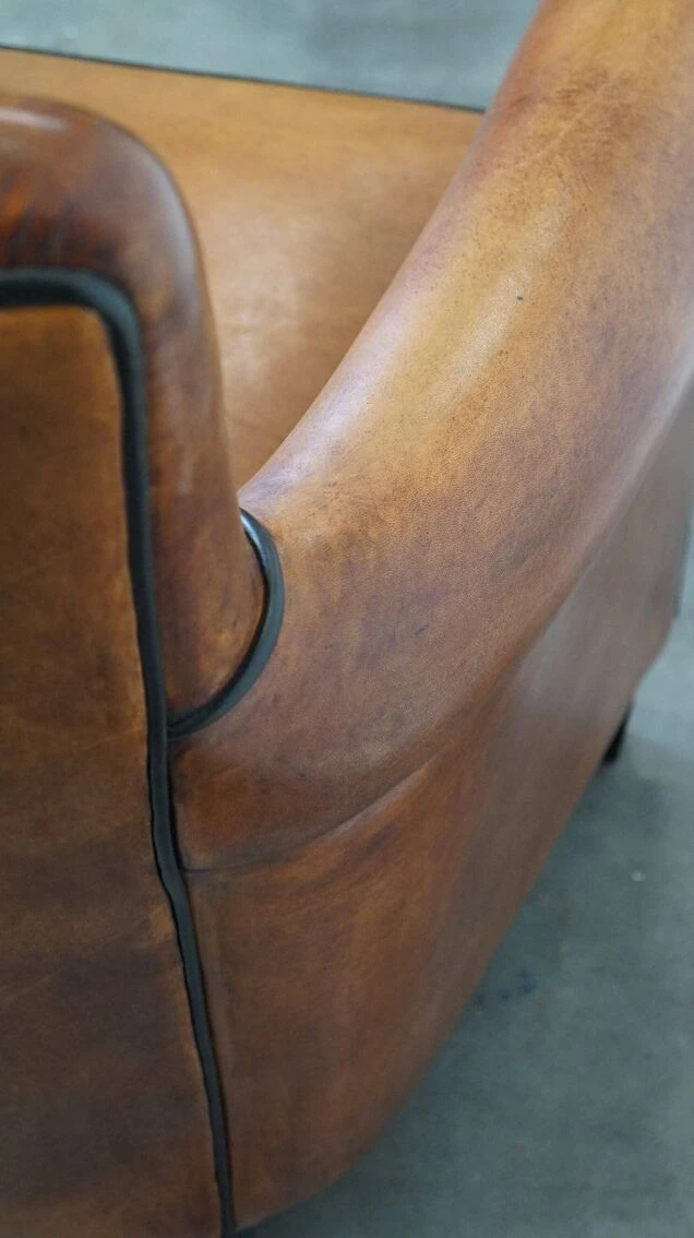 Sheepskin Leather Design Armchair/fauteuil In Excellent Condition 3 Sheepskin Leather Design Armchair/fauteuil In Excellent Condition