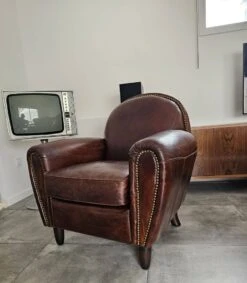 Club Chair -Chairly Shop cacbd8fb 5ea5 41e6 8774 33b643bfcd6c