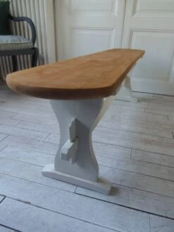 Bench, End Of Vintage Bed, Pearl Gray Patinated Base, Wooden Seat. -Chairly Shop cbd6aa19 925a 42c1 bb66 fe85ef4b1ae5