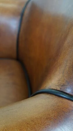 Sheepskin Leather Design Armchair/fauteuil In Excellent Condition 22 Sheepskin Leather Design Armchair/fauteuil In Excellent Condition -Chairly Shop d0070300 930b 4f7e bb7b 9e17fd28dd77