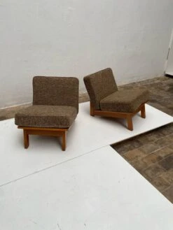 Ensemble De Deux Fauteuils Sans Accoudoirs Des Années 50 En Chêne Massif -Chairly Shop d137657f d499 4ab0 abe5 6f366aca987d