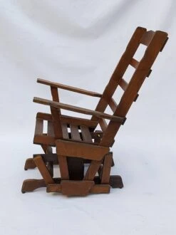 Rocking Chair Vintage Wooden Rocking Chair 50s 60s -Chairly Shop d152dfe1 f8b1 41e4 a0da c7614bd2aa18