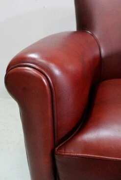 Pair Of Small Club Armchairs In Sheepskin Leather - Reproduction -Chairly Shop d168d6c2 241a 43ec 9592 2f3660631760