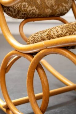 Bentwood Rocking Chair -Chairly Shop d391a042 b4d1 484c 8738 9ab1f010c181