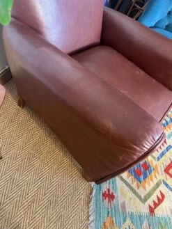 Vintage Club Chair In Faux Leather -Chairly Shop daacb800 524d 4284 a46e 79961a71756a