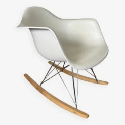 Eames Plastic Armchair RE RAR -Chairly Shop dffcdf52 a884 4291 8e58 bc1c6a459518