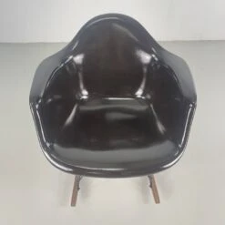 Eames Herman Miller 1950s RAR Rocking Chair In Brown -Chairly Shop e174cef3 bb0d 4cc7 8578 bc2f06322150