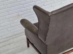 1970s, Vintage Wingback Armchair, Original Condition, Leather, Beech Wood. -Chairly Shop e58e9cd5 ba6d 40fe 8cbd a40e860597cc