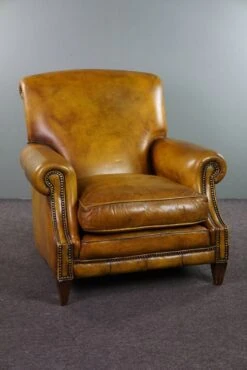 Large Cowhide Armchair On Wheels -Chairly Shop e9b3daae 802e 4a1f 918b 1134402d897e
