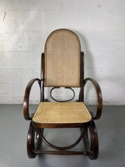Rocking Chair Chair In Wood And Cannage From The 70s -Chairly Shop eac721ab 58ce 44e2 97be c37b10d0459b