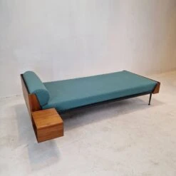 Friso Kramer 'Euroika' Daybed For Auping Holland, 1960's -Chairly Shop eb452a4c 4397 44d6 afd4 feeb640b70c4
