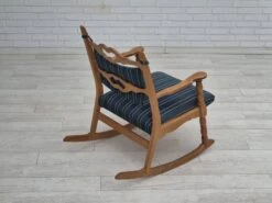 1970s, Danish Design, Oak Wood Rocking Chair With Footstool, Furniture Wool, Original Condition. -Chairly Shop eb5e8ce9 2a41 4036 88f0 7781cc38d72f