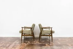 Customizable Pair Of Restored Mid Century Armchairs, 1960s -Chairly Shop f051f333 8390 4b8a 8cfa dac8f4eb7438