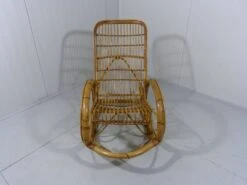 Rattan Rocking Chair 1960’s -Chairly Shop f3177e93 fe6e 46d3 8280 c77e7e9854ea