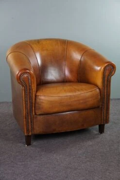 Sheepskin Club Armchair With A Fixed Seat Cushion -Chairly Shop f3270d67 4ac3 4979 a520 a72523932d68