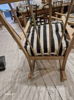 Wooden Rocking Chair -Chairly Shop f5b1344c 8715 410d 905e ab0cc8097f77