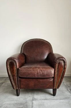 Club Chair -Chairly Shop f7dd11fc 0717 4f97 af8c 3d4d92a413db