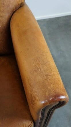 Super Rugged Sheepskin Leather Armchair With A Wonderfully Rugged Look -Chairly Shop fb343580 eaf0 47b8 8fea ba62cf402a9d