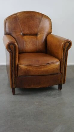 Super Rugged Sheepskin Leather Armchair With A Wonderfully Rugged Look -Chairly Shop fd5696d7 97ae 4ddd 932c 3298da5e5749