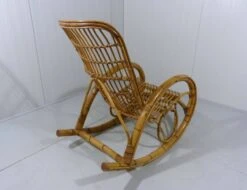 Rattan Rocking Chair 1960’s -Chairly Shop ff2ef4d5 5f9e 4955 80f4 b747975dde2a