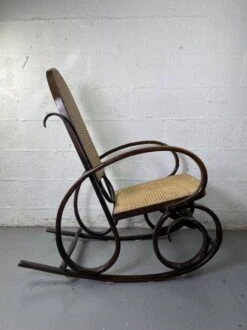 Rocking Chair Chair In Wood And Cannage From The 70s -Chairly Shop ff378866 d4d5 45ee b5bc 4f09ff89459c