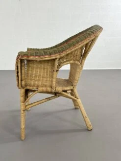 Cabriolet Style Armchair In Rattan, Wicker And Green And Red Edging 14 Cabriolet Style Armchair In Rattan, Wicker And Green And Red Edging -Chairly Shop ff5c1ce9 6571 4f48 ae6c 5c614841e9cb